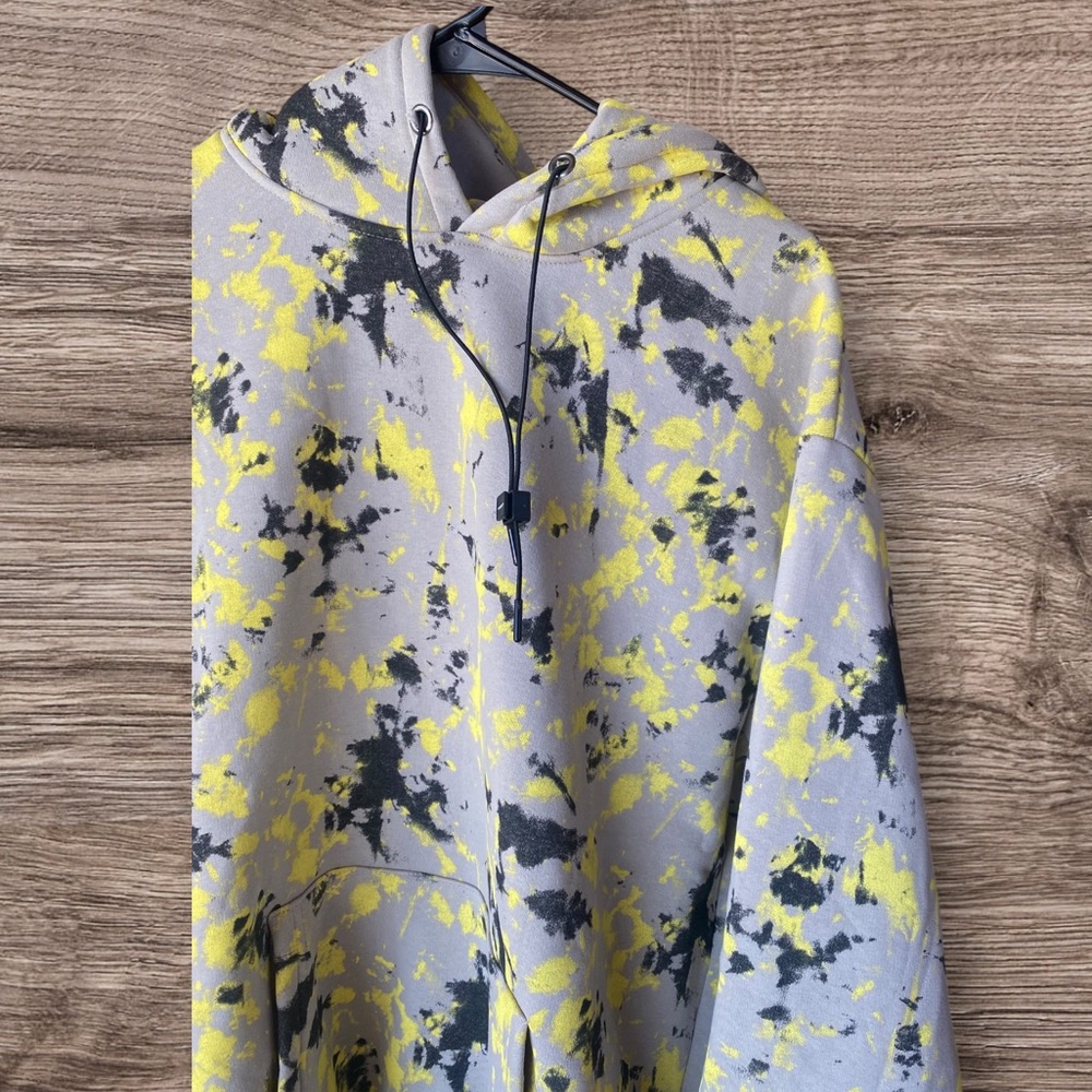 Catch sweatshirt stretch bottom and cuffs